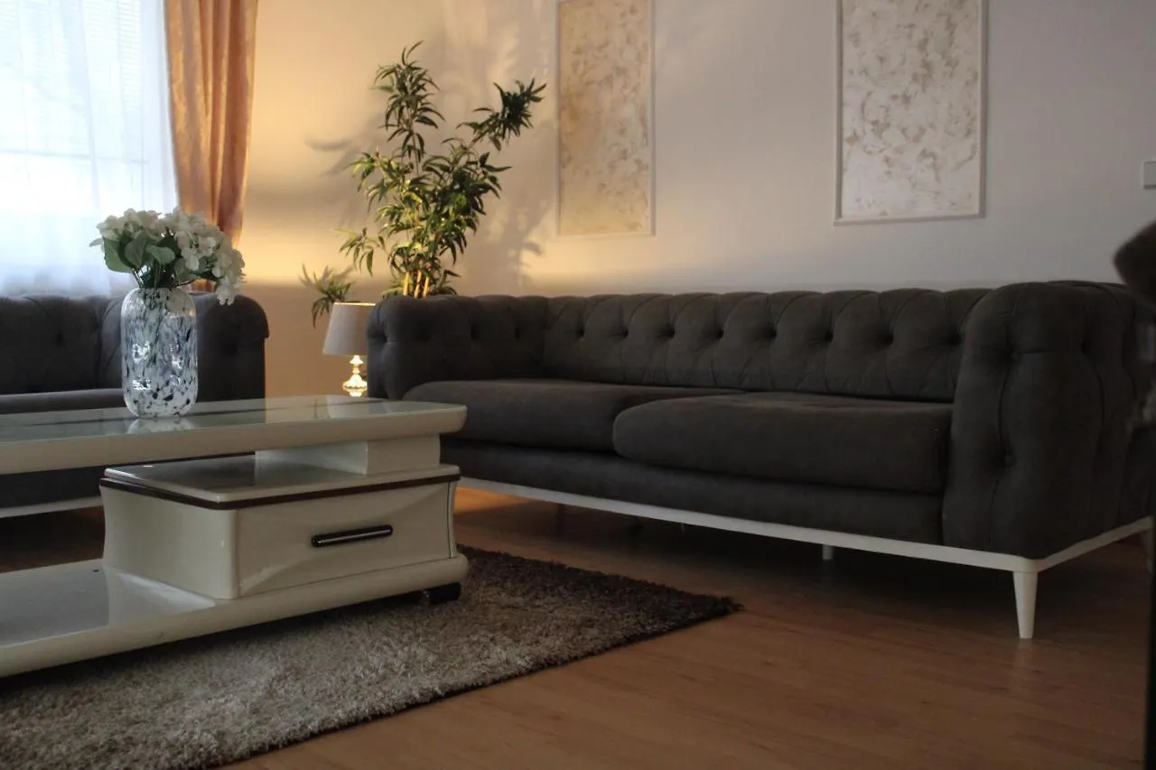 וינה 16-Fratelli Apartments Stadthalle
