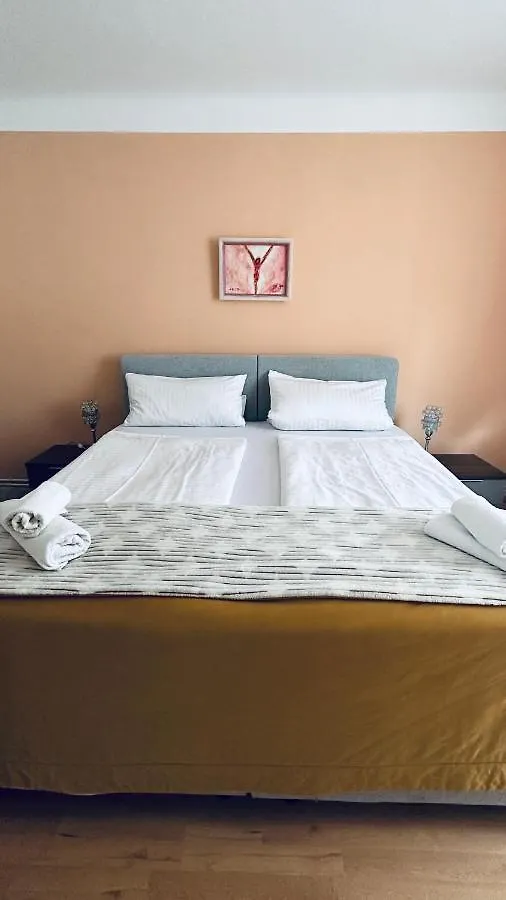 וינה 16-Fratelli Apartments Stadthalle